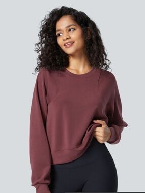 HALARA Cropped Crewneck Sweatshirt - Burgundy